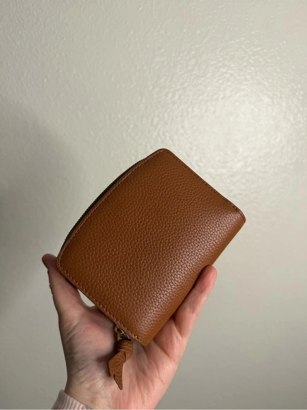 Quince Italian Pebbled Leather Compact Wallet